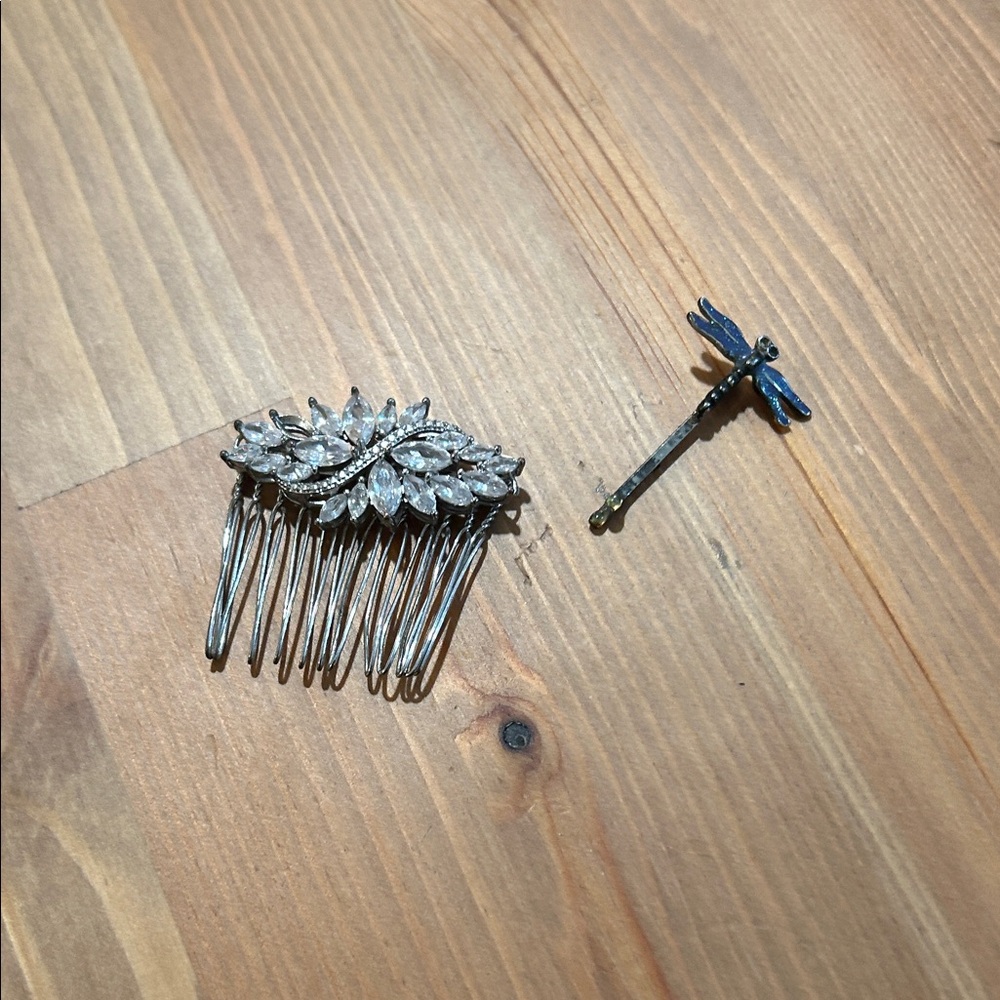 Vintage Crystal Leaf Hair Comb and Dragonfly Bobby Pin - Silver Tone